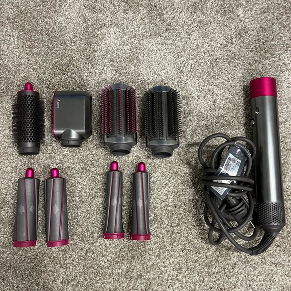 DYSON AIRWRAP - Picture 2 of 3